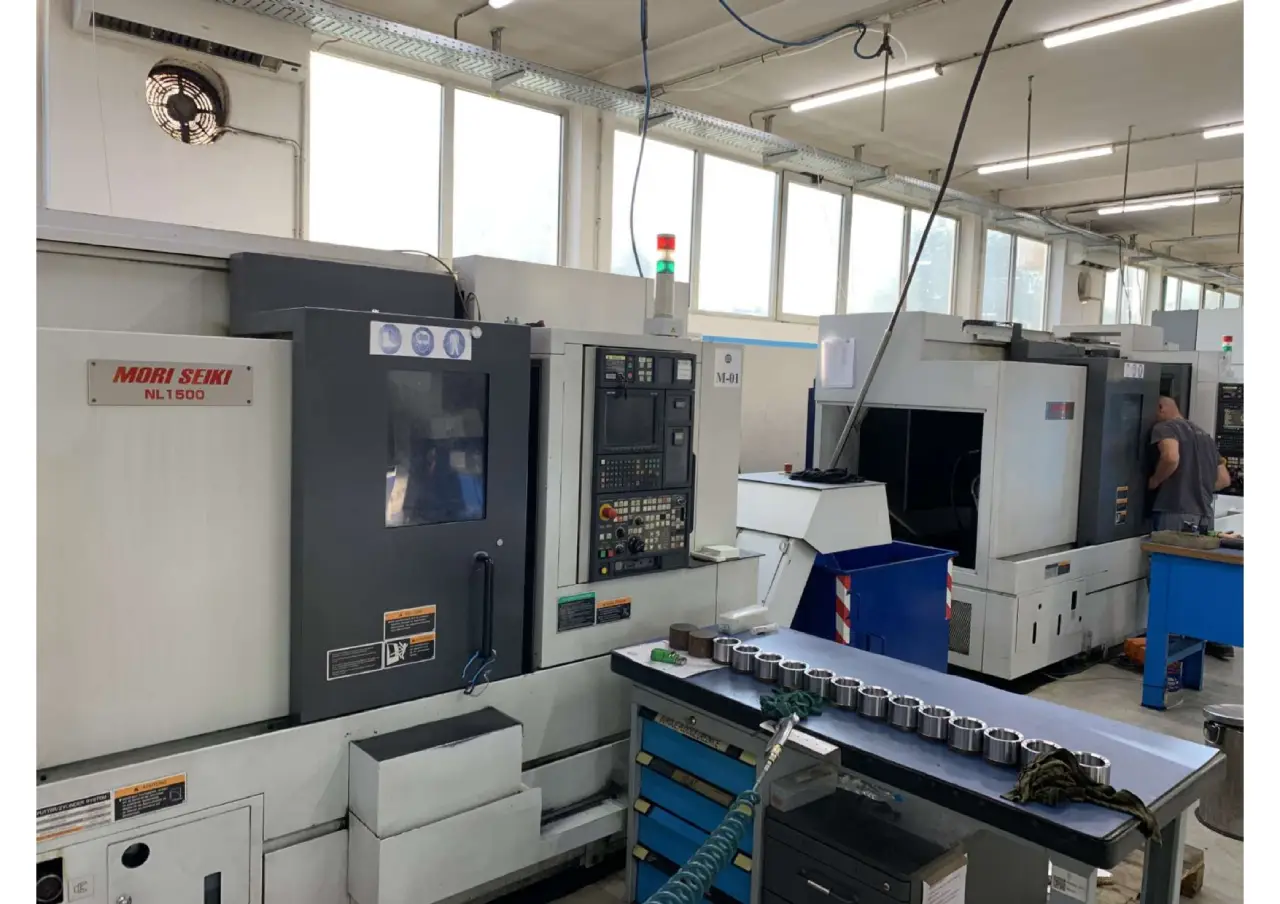 4M- fabrika_page-0002 - Examples of Precision CNC Machining